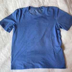 Outdoor Voices short sleeve shirt